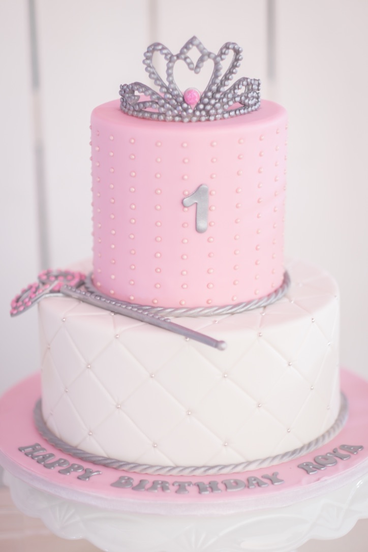 Princess themed 1st birthday cake 