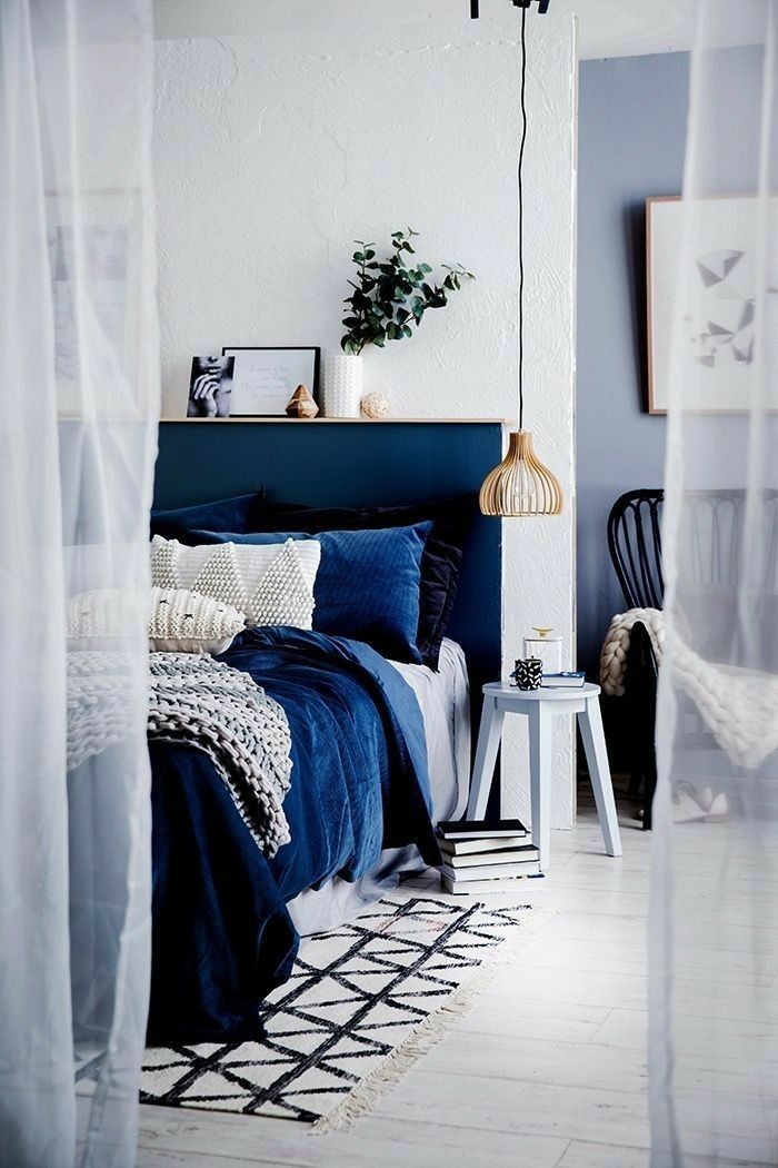 Cool blue bedroom 